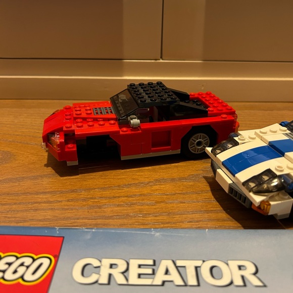 LEGO Creator Highway Transporter Retired 2009 - Picture 3 of 9